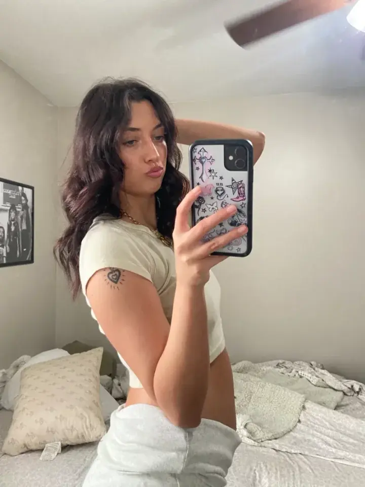 𝓷𝓪𝓸𝓶𝓲 profile picture