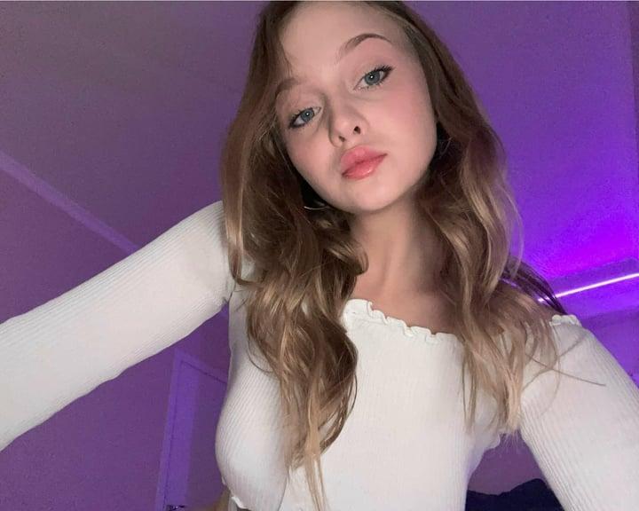 Olivia🌸 profile picture