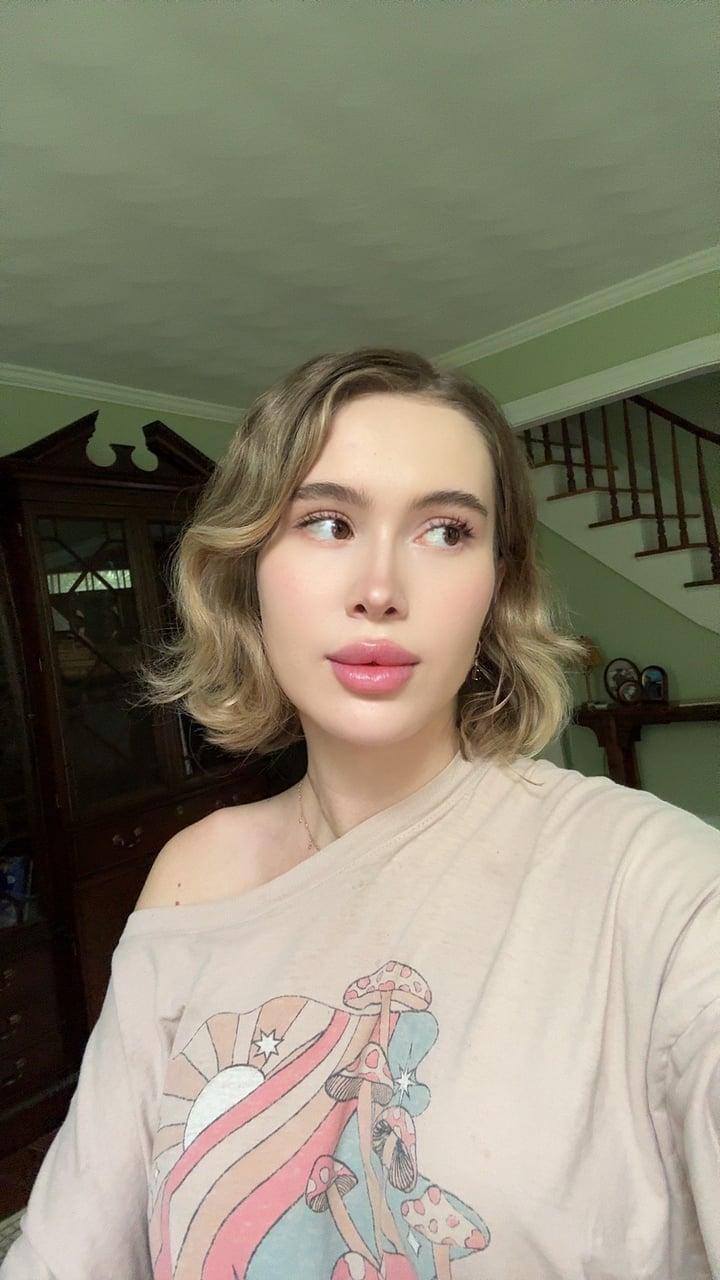 Rosealine profile picture