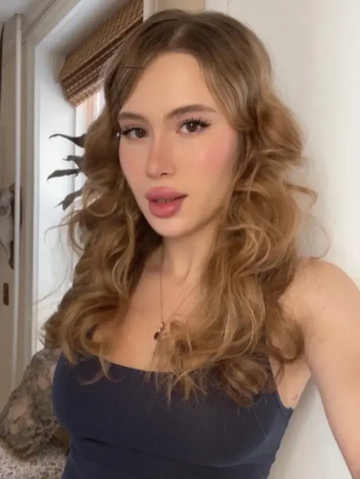 PorcelainGoirl 💕 #1 HORNIEST TRANS ON OF profile picture