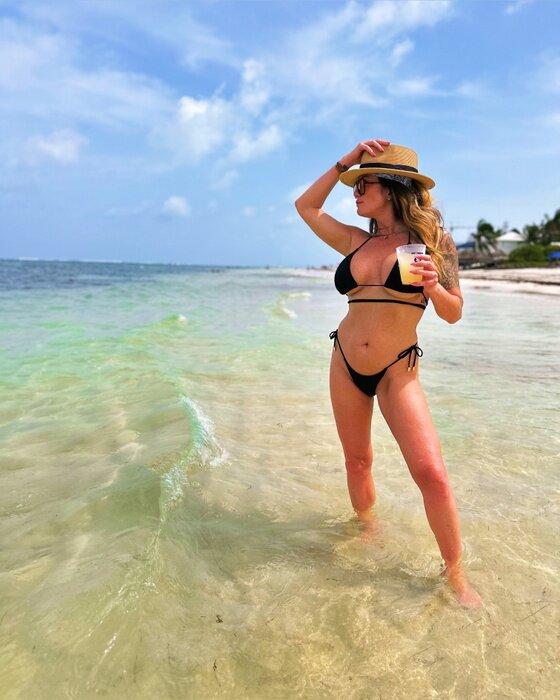 Alexisadora profile picture