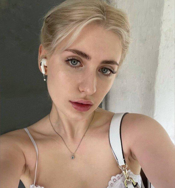 Alice profile picture