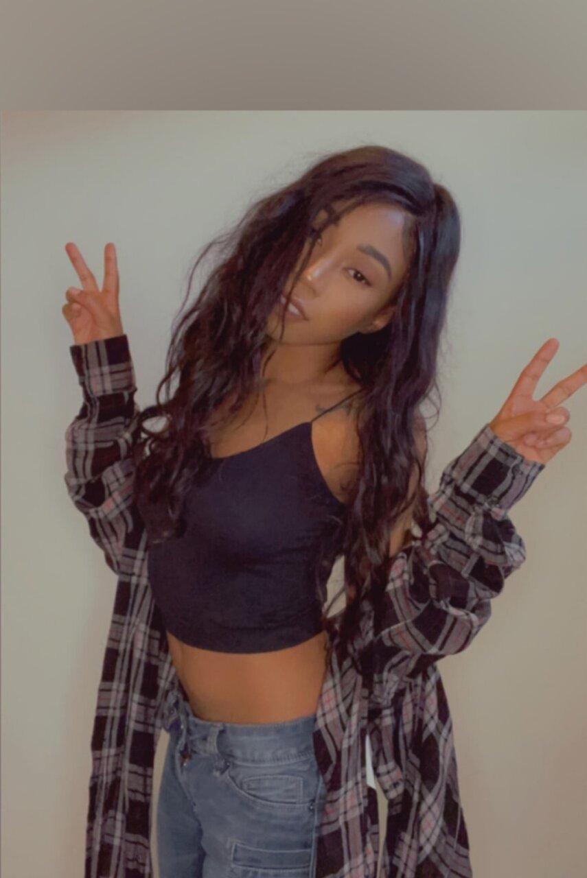 Aprilraeee profile picture