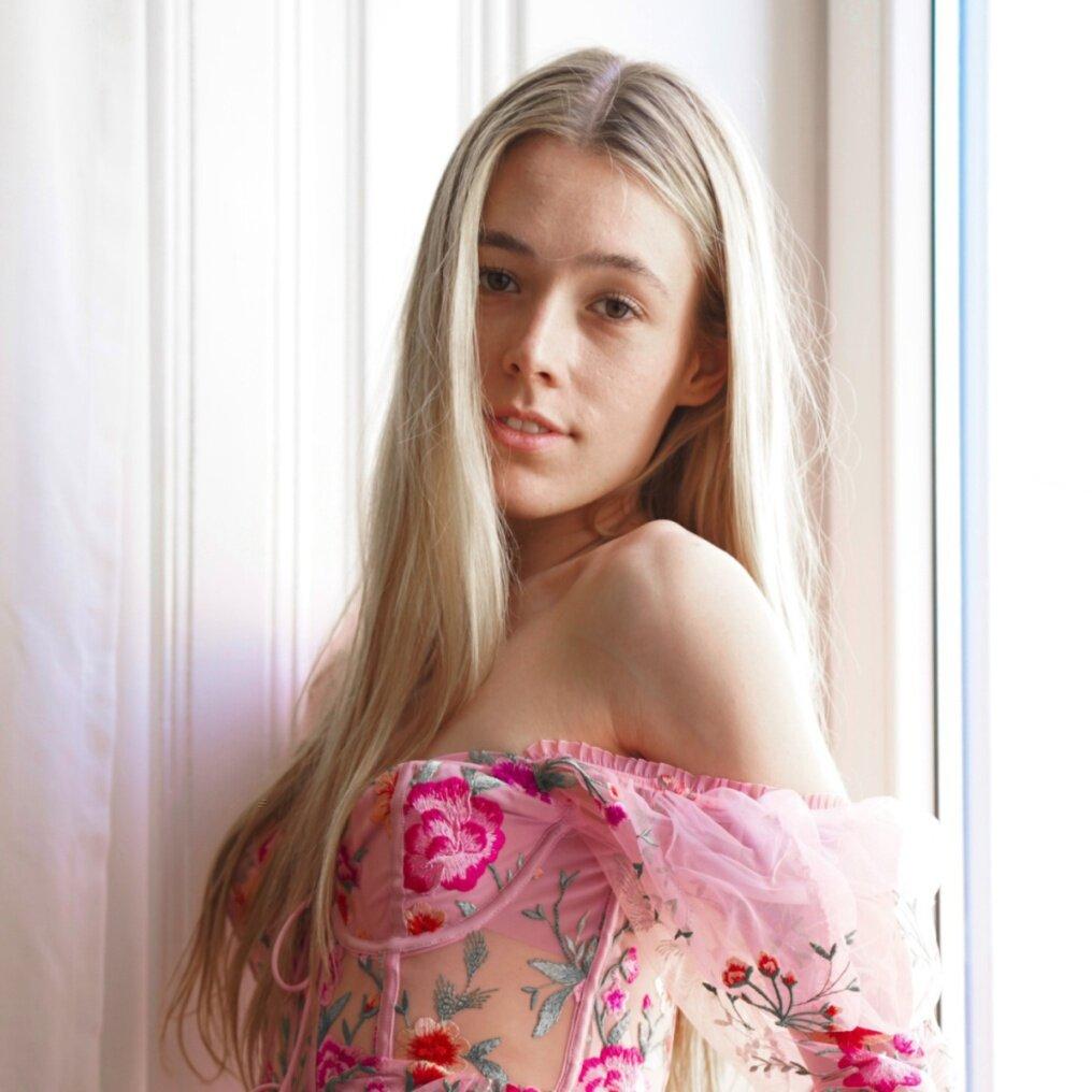 Avva Ballerina profile picture