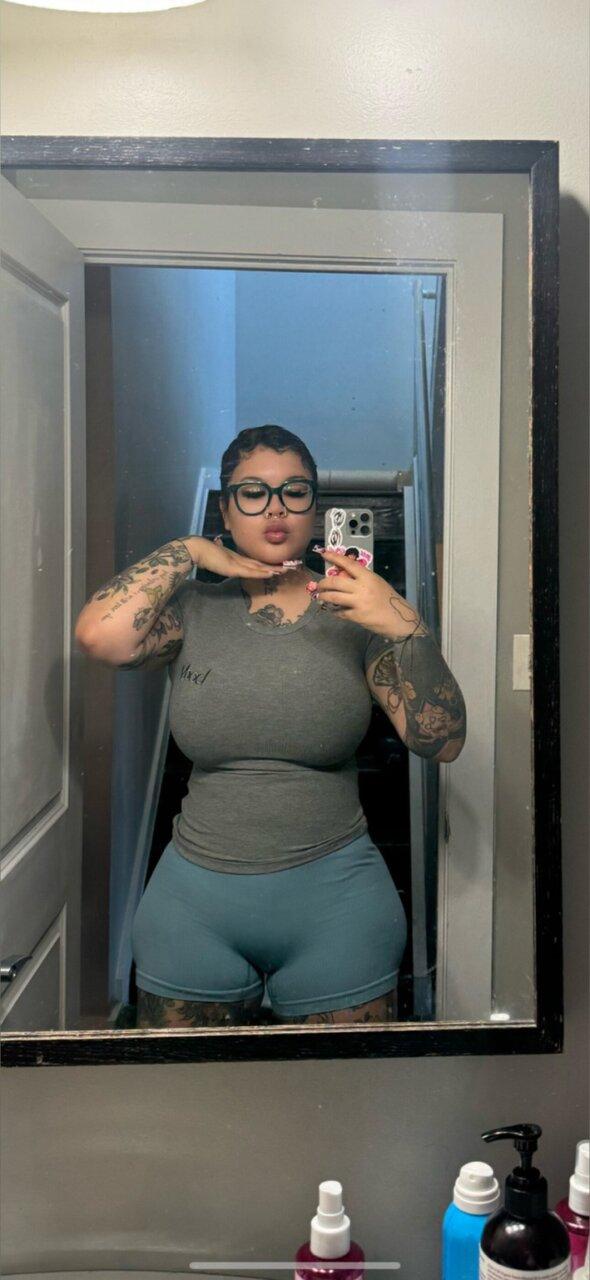 ur korean step-mommy profile picture