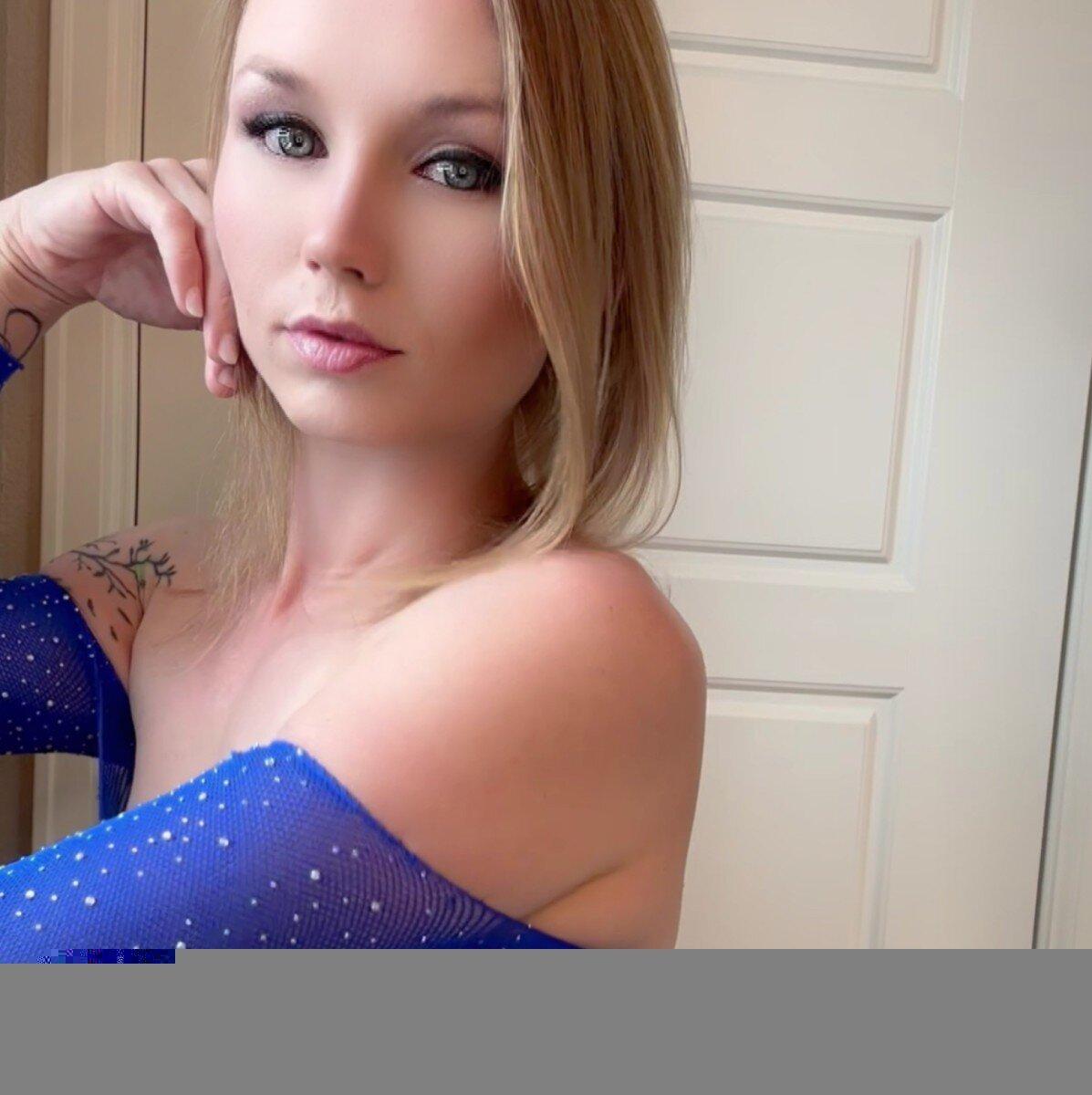 Beautifullyunfamiliar profile picture