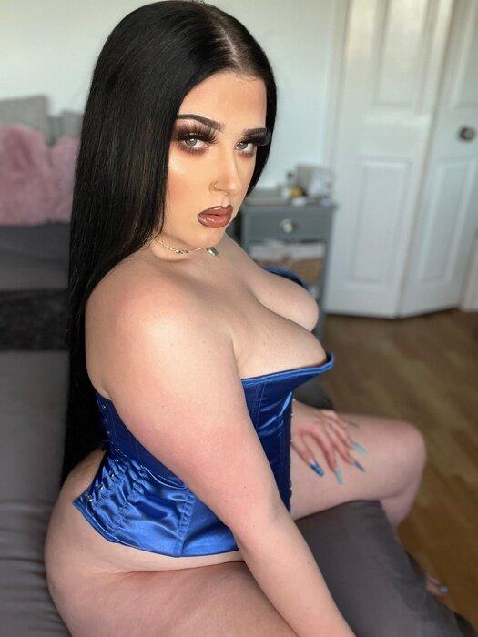 Britishmaisiexo profile picture