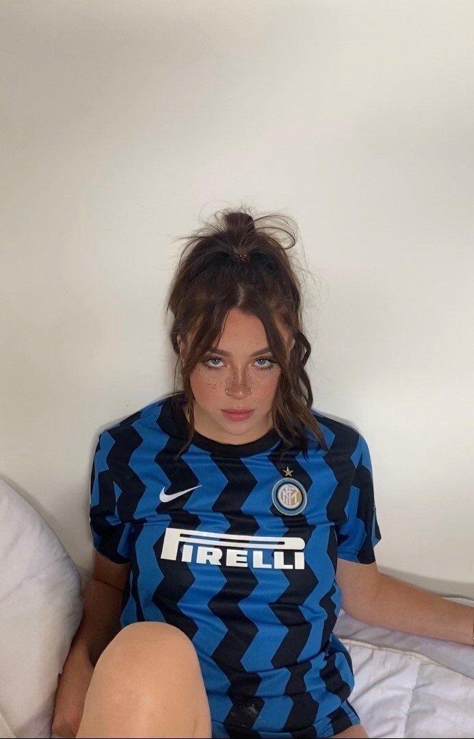 𝕮𝖆𝖑𝖑 𝖒𝖊 𝖘𝖑𝖔 ༒ VIP profile picture