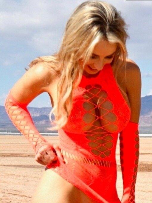 Carrerahotwife profile picture