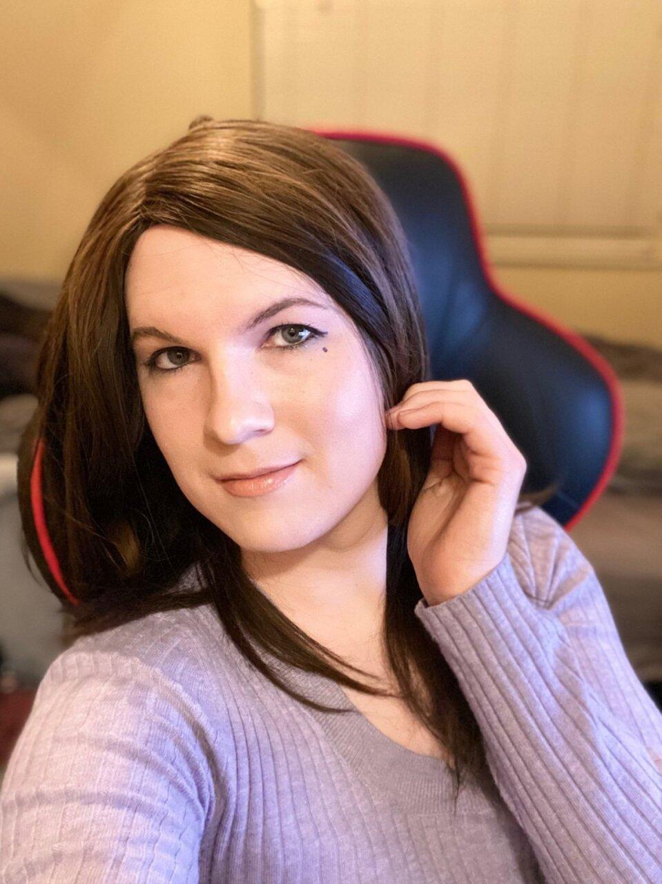 Crossdresserfeet profile picture