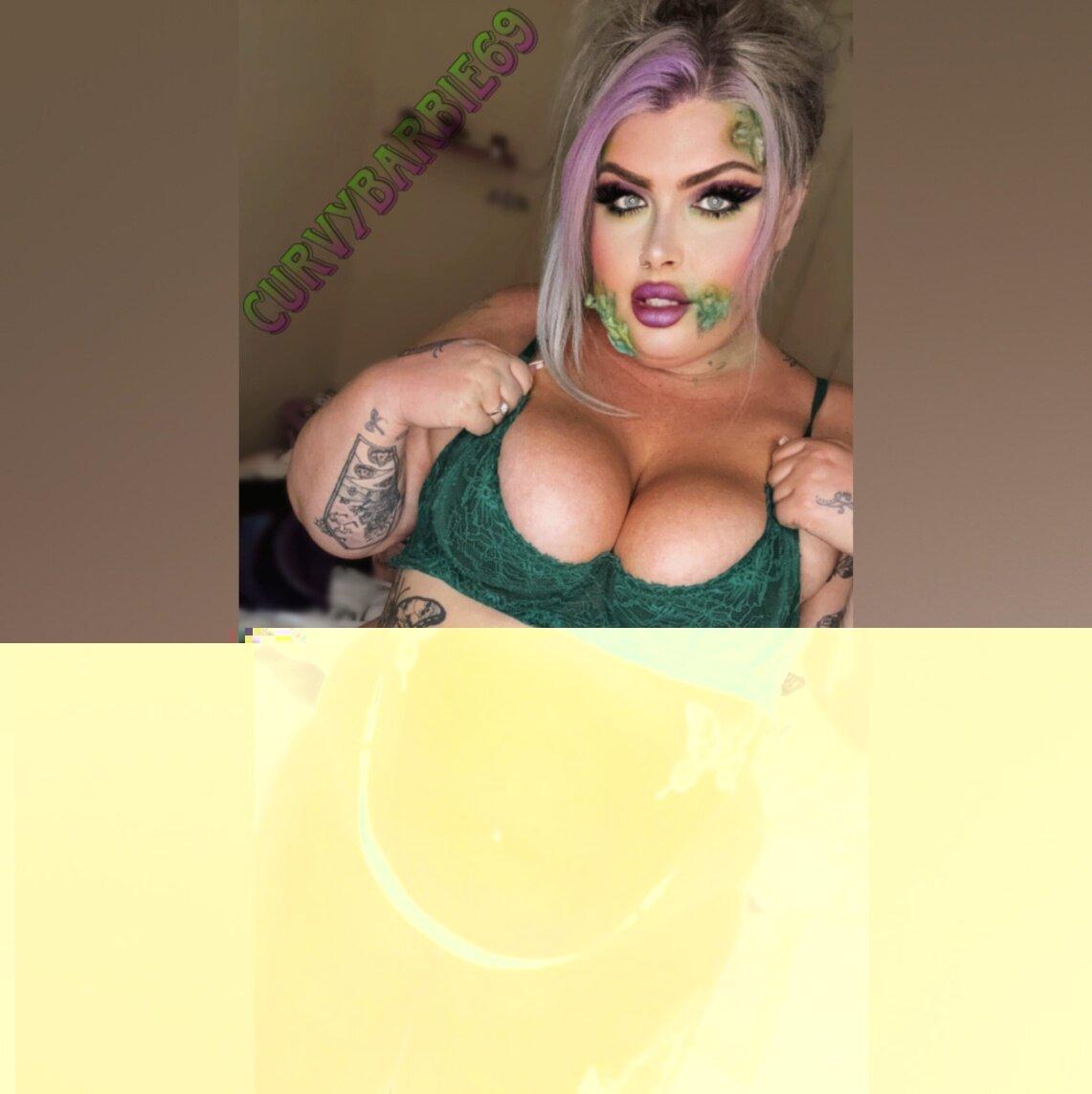 Curvybarbie69 profile picture