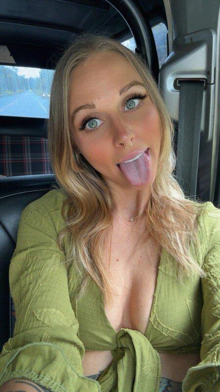 Mila Slushie profile picture