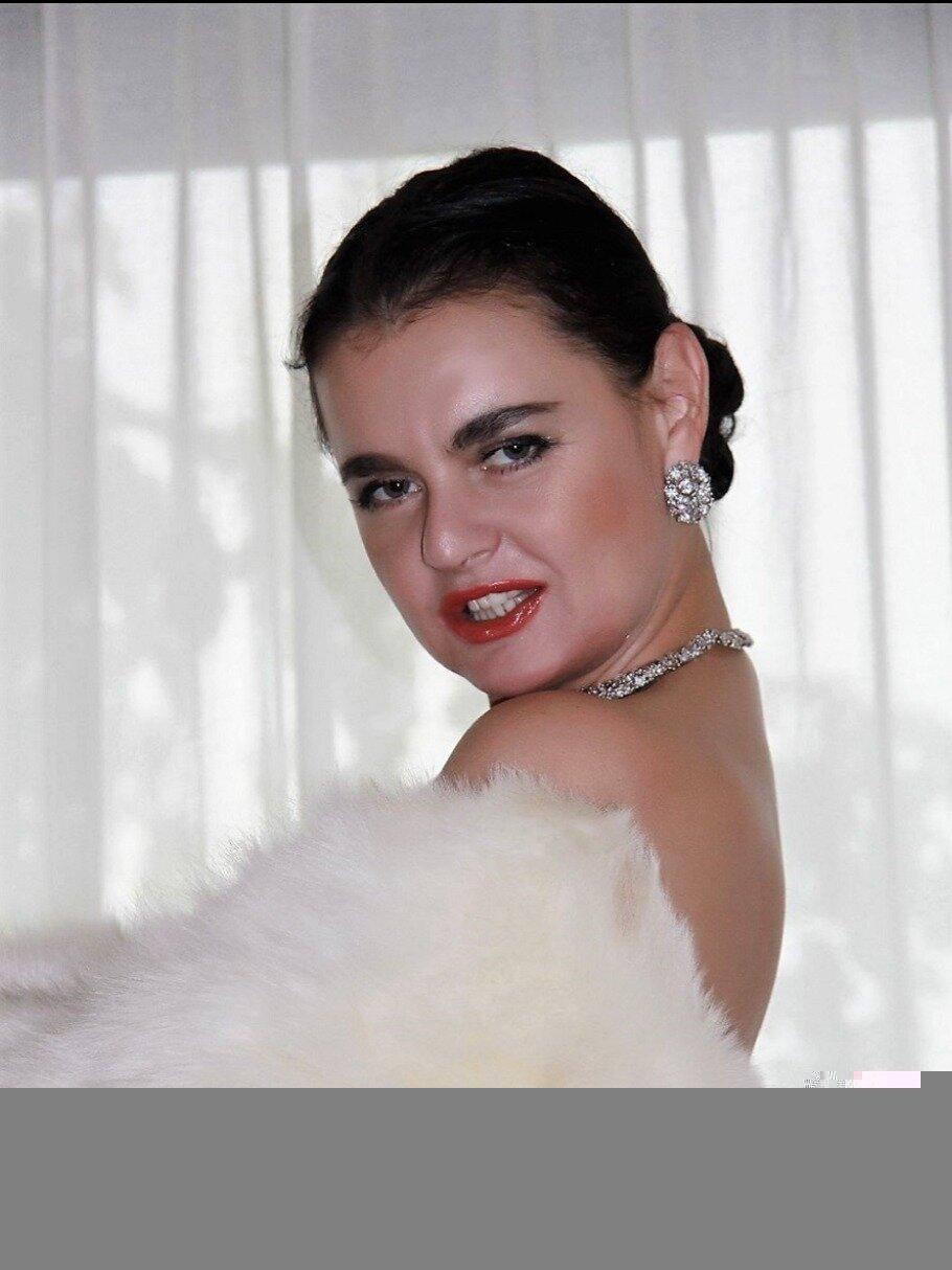 Dinahmistress profile picture