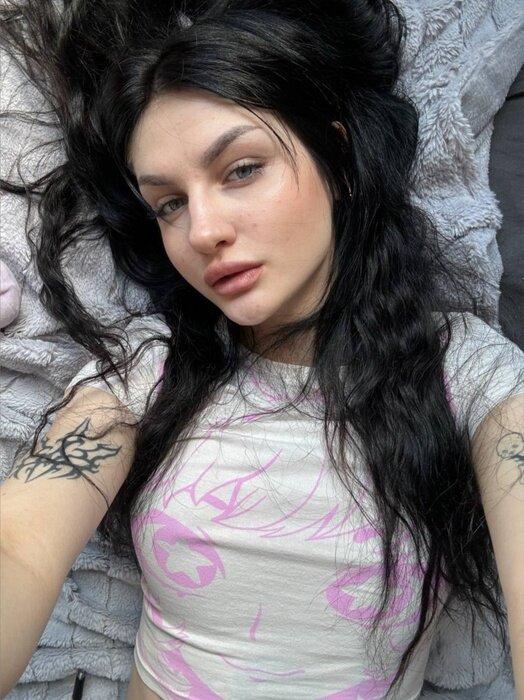 Eveinwonderland profile picture