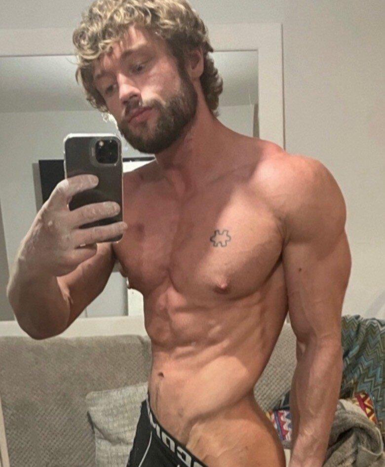 Foxxytommy profile picture