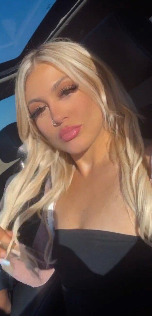 Hellcatblondie profile picture