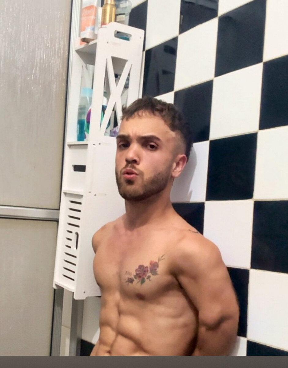 Littlehotx profile picture