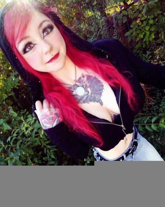 Littleredmaid profile picture