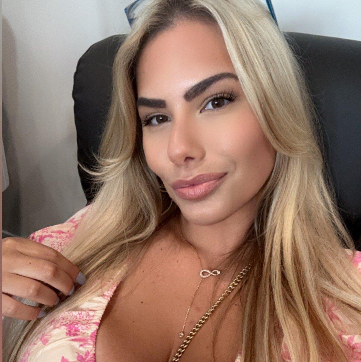 Lunaskye9 profile picture