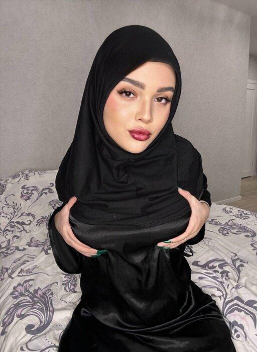 Dina profile picture