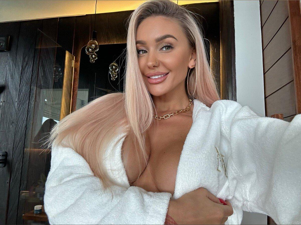 Mollyelise profile picture