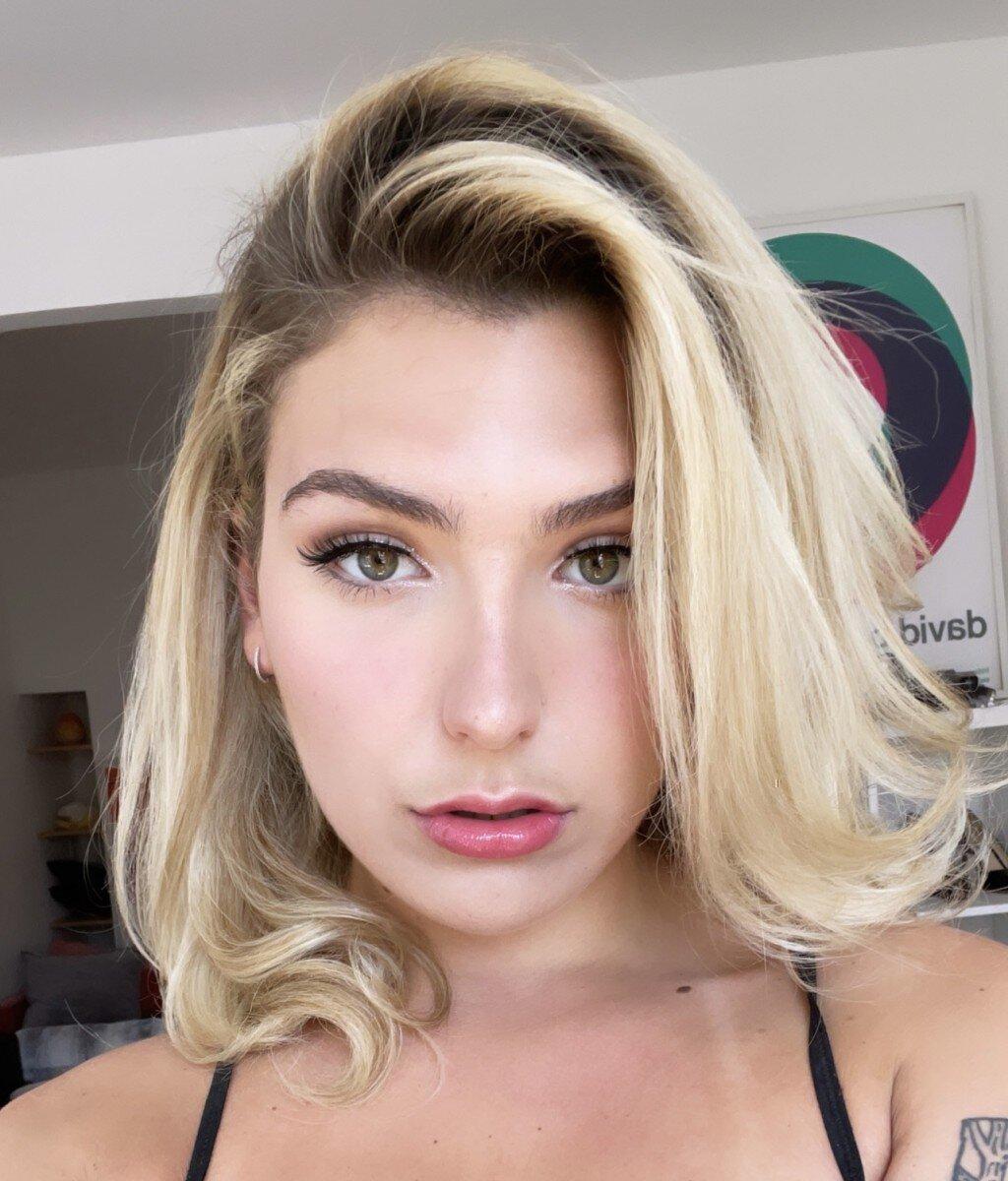 Moxiedoll profile picture