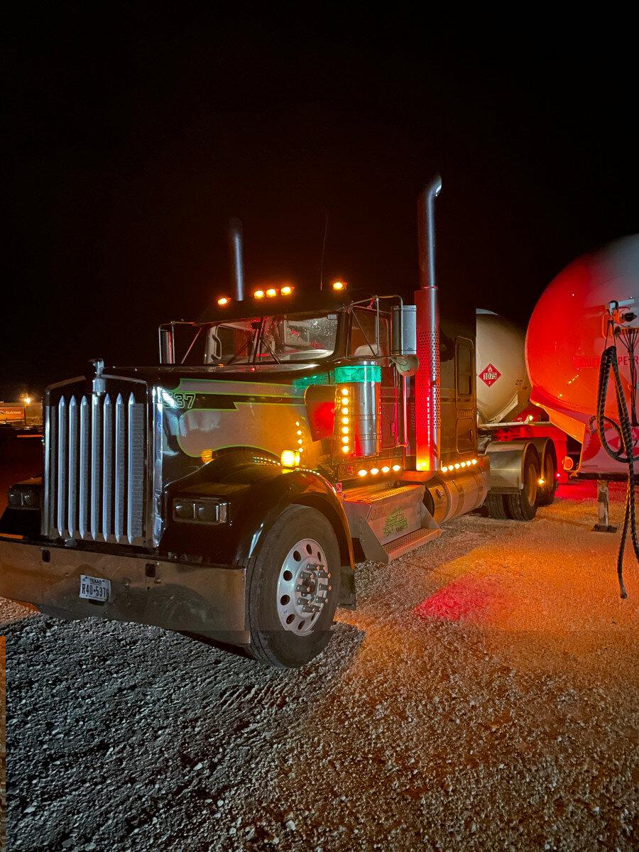 Nakedtrucker123 profile picture