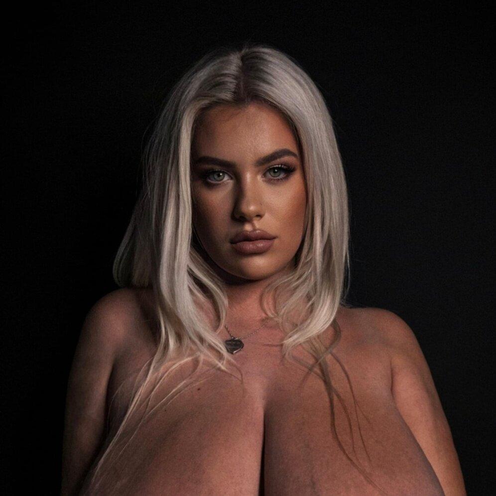 Ninaphoenix profile picture