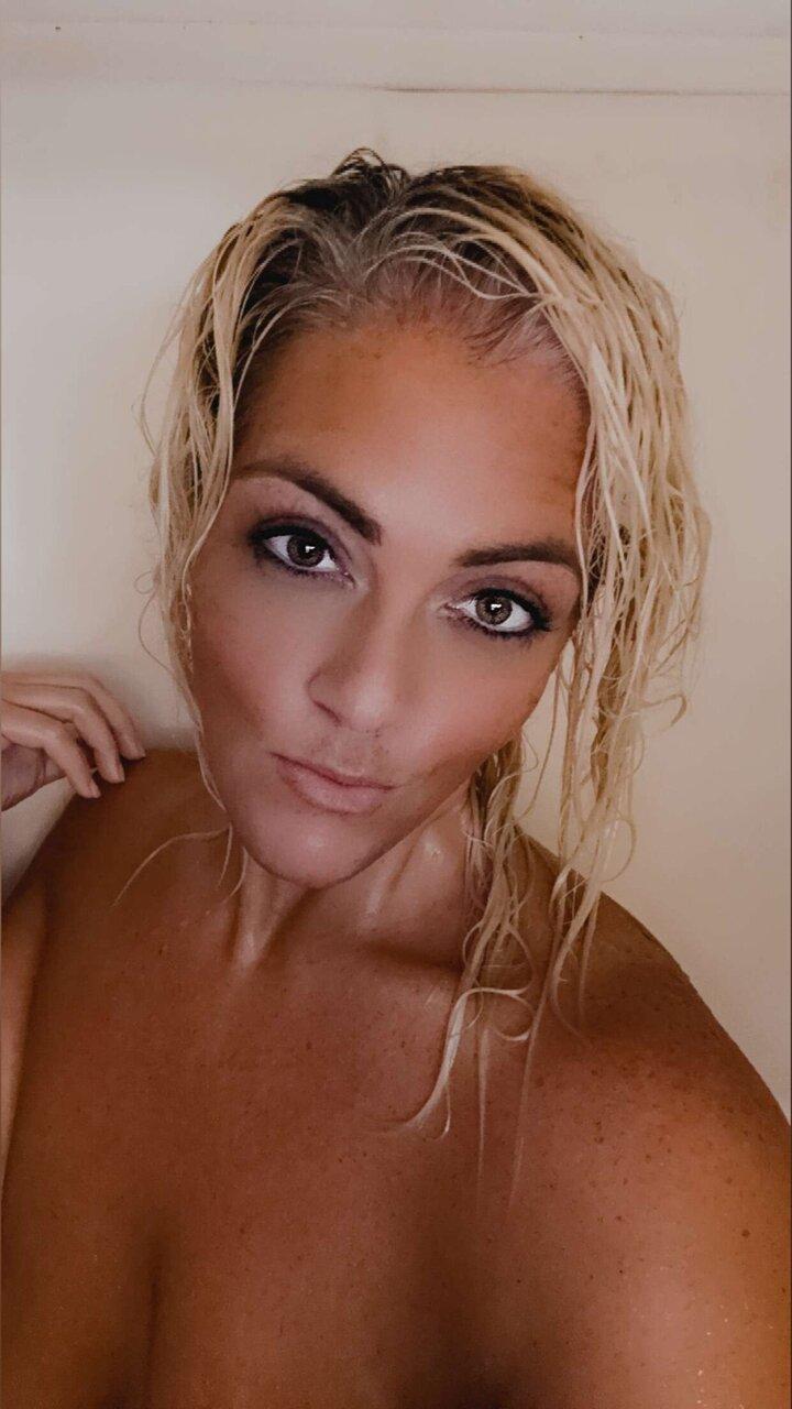 Princessariel32 profile picture