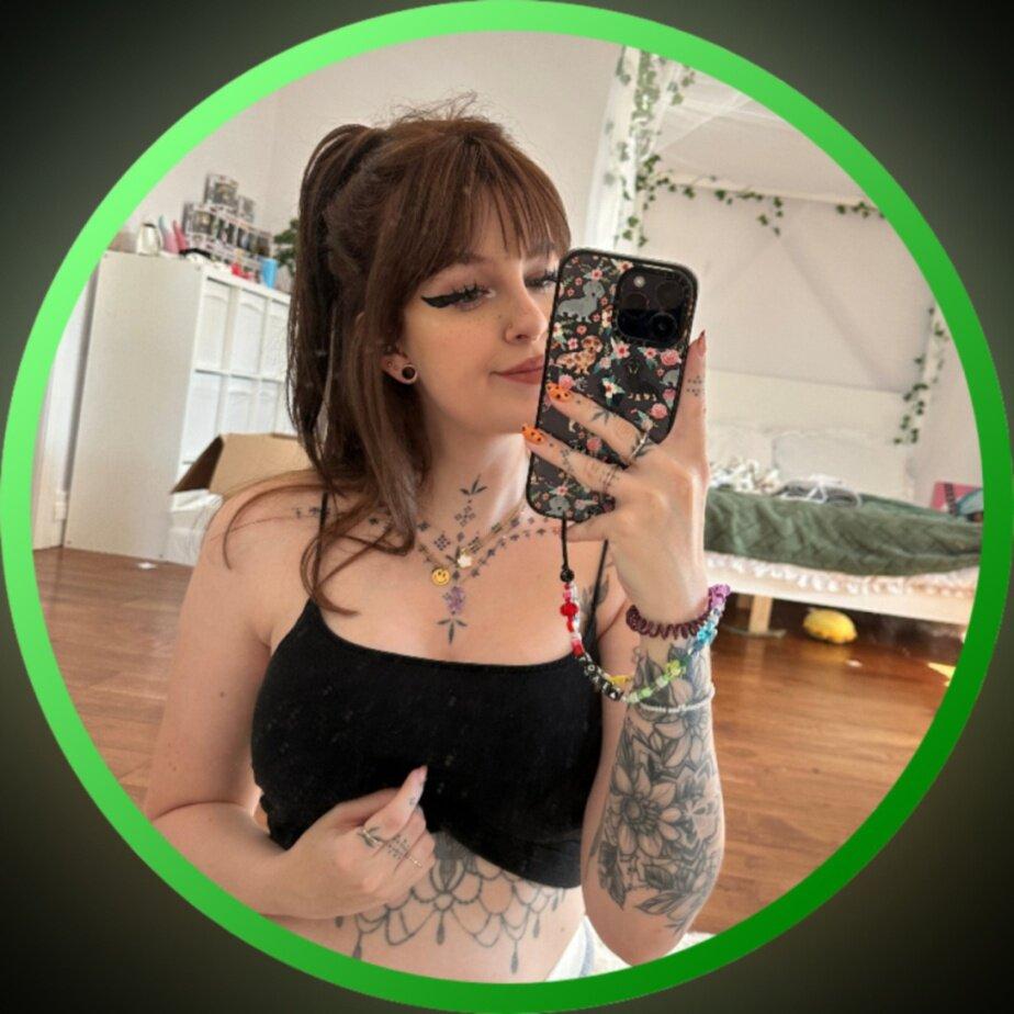 Shyphoebe profile picture