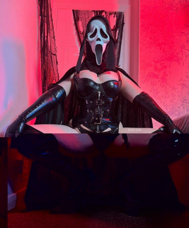 Straponqueen profile picture