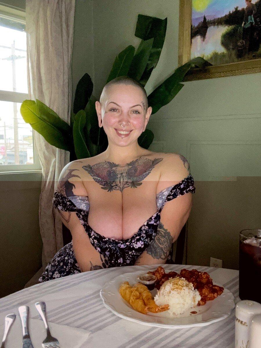 Sugarsweetmeatpie profile picture