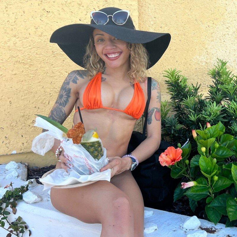 Thehollyhendrix profile picture