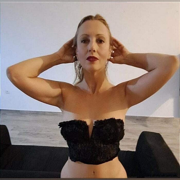 Alexia profile picture