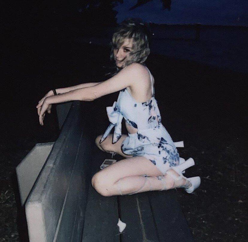 Violetisawallflower profile picture