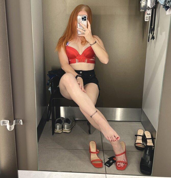 Yourfoxgirl profile picture