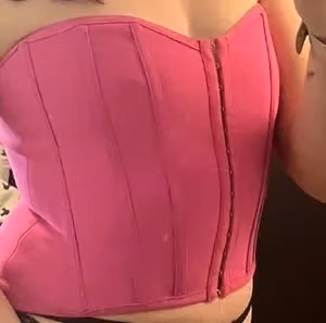 Holly profile picture