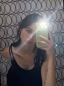 Taylor profile picture