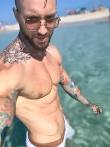 ViktorOnee profile picture