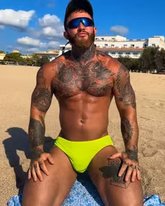 Lawrence LOADED! π¦ 228k PAGE LIKES π #1 profile picture