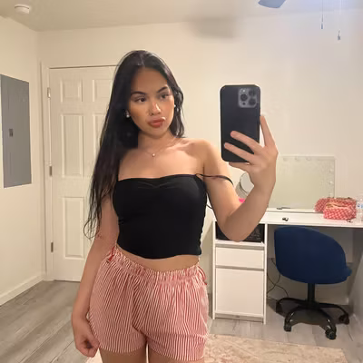 𝓂𝒾𝒶 ɞ˚‧。⋆ profile picture