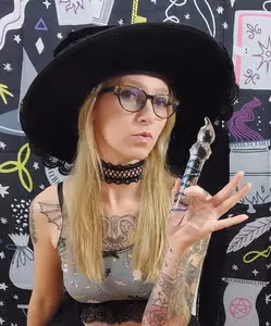 Eve Juniper profile picture