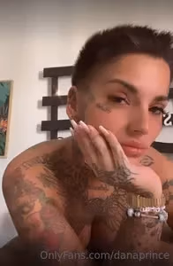 Mistress Dana 😈 profile picture