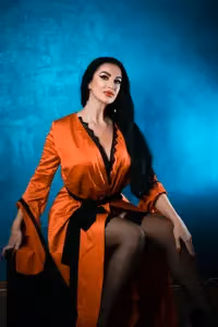 ♀️ KinkyDomina Long Nails FemDom JOI profile picture
