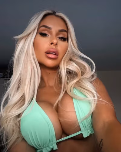 Mistress Mia 😈 Blonde Dom 👱🏼♀️ NEW profile picture