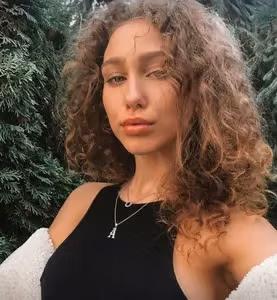 Bella Cooper profile picture