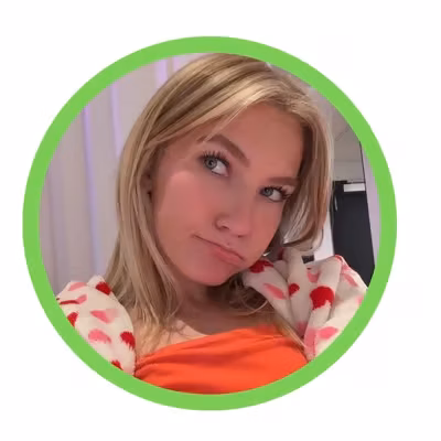 Emma Brooks TEEN w blue eyes 🟢 ONLINE 🟢 profile picture