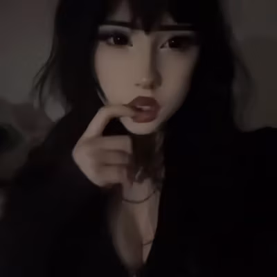 ๐ก๐๐ฆ๐ฐ๐ถ || prettiest goth ๐ค profile picture