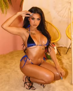 Paula Deanda profile picture