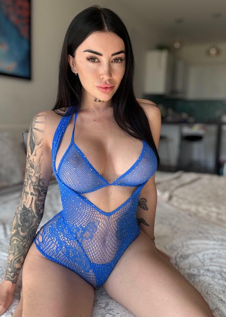 Mira profile picture